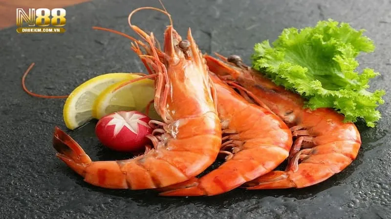 Mơ thấy mình đang thưởng thức món tôm là điềm gì?